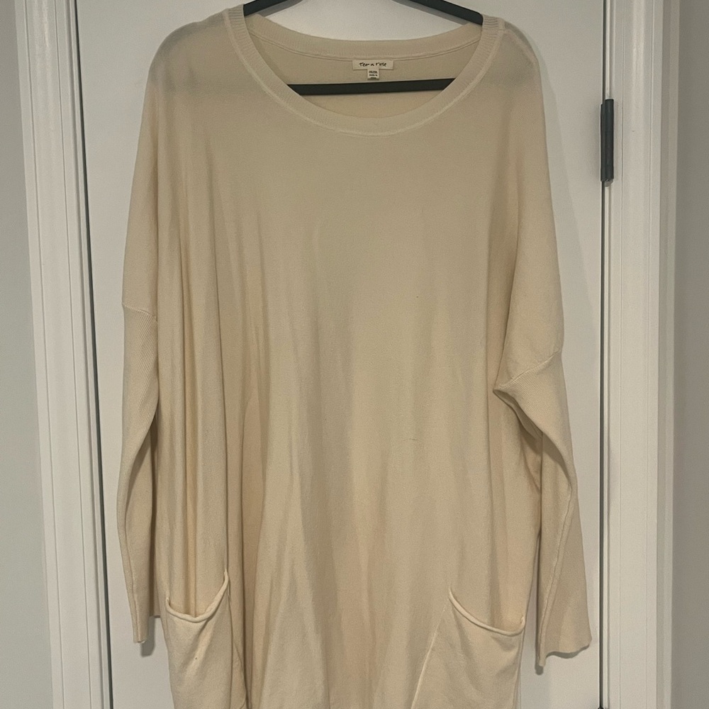 Tea n Rose Cream Tunic Top